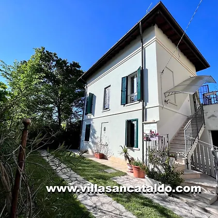 San Cataldo O Stanza Habitación en casa particular